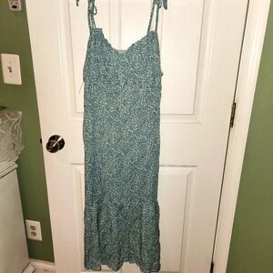 Papillion midi dress XL